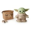 Mattel Vinyl Electronic Plush Figure with Shoulder Bag The Child Star Wars The Mandalorian - immagine 4